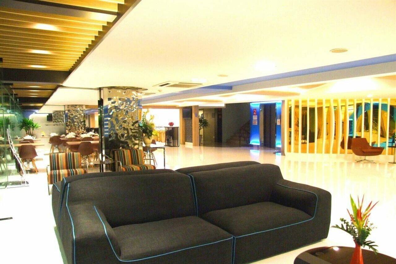 Grand Tower Inn Sathorn Hotel Bangkok Exteriér fotografie