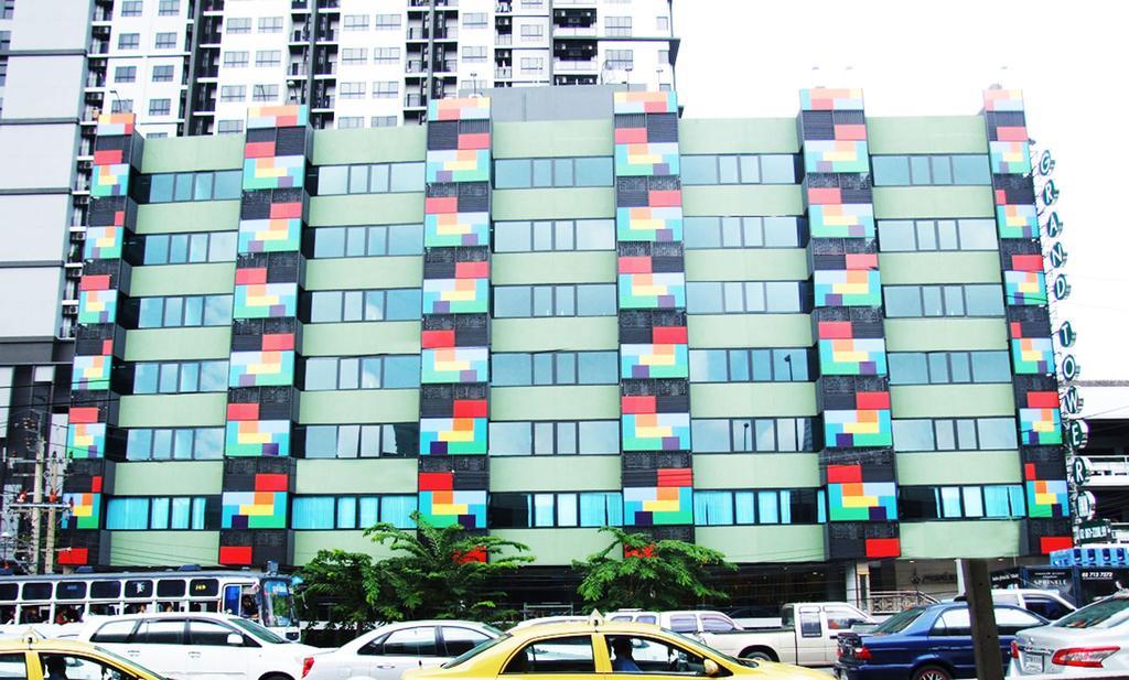 Grand Tower Inn Sathorn Hotel Bangkok Exteriér fotografie