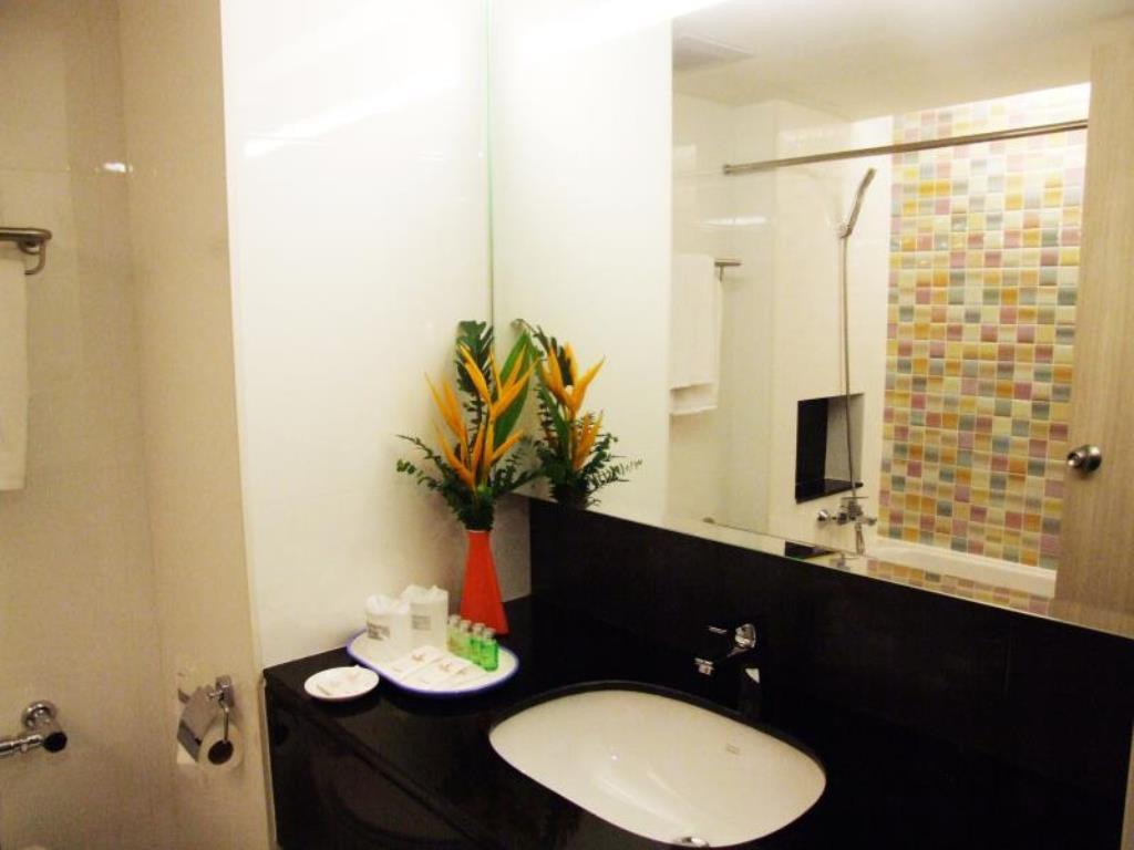 Grand Tower Inn Sathorn Hotel Bangkok Exteriér fotografie