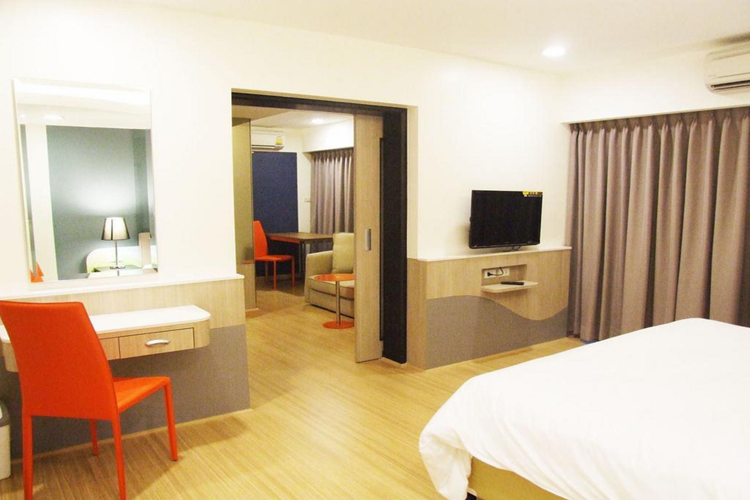 Grand Tower Inn Sathorn Hotel Bangkok Exteriér fotografie