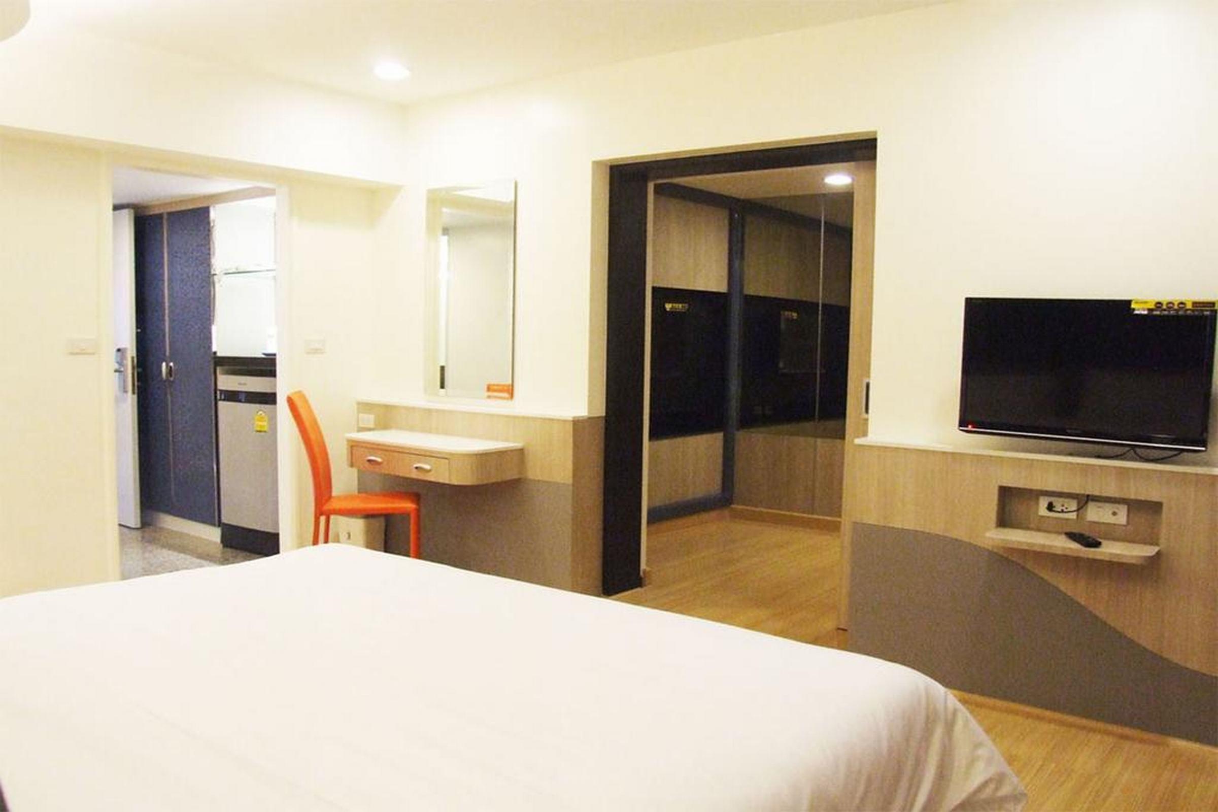 Grand Tower Inn Sathorn Hotel Bangkok Exteriér fotografie