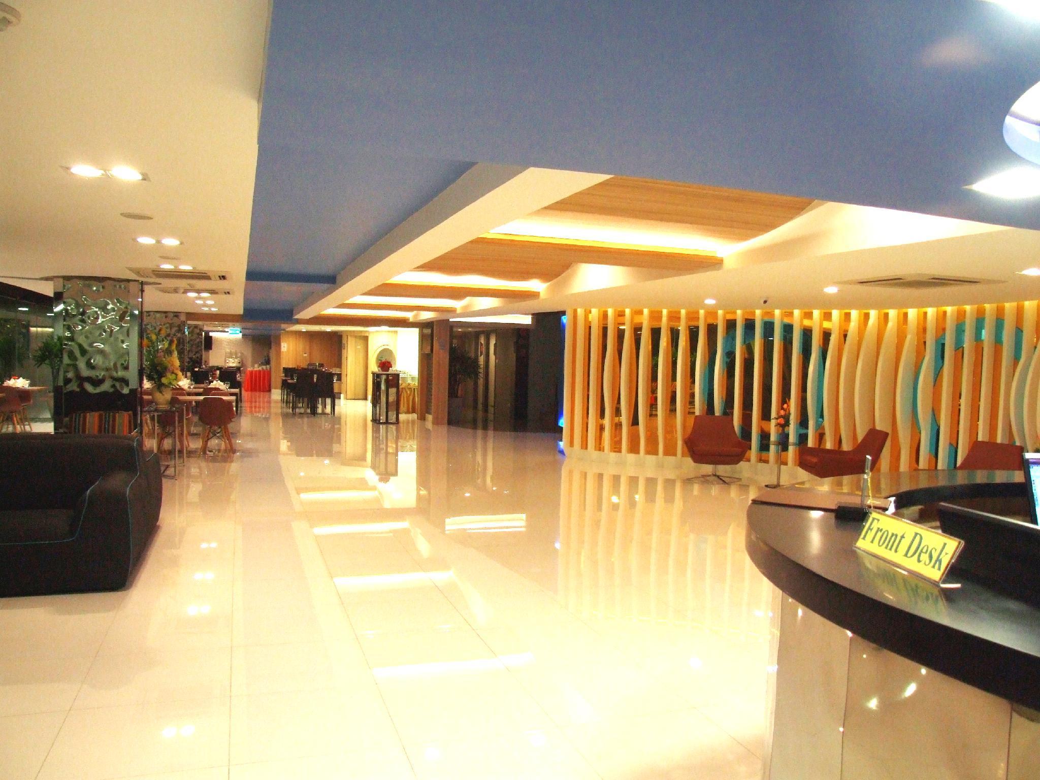 Grand Tower Inn Sathorn Hotel Bangkok Exteriér fotografie