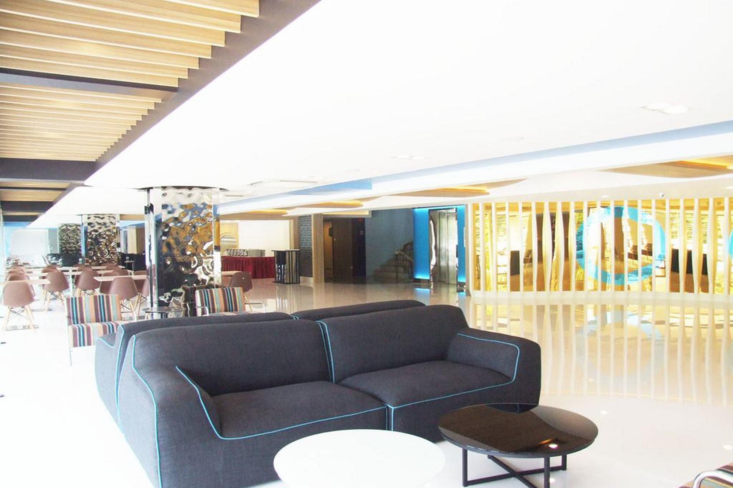 Grand Tower Inn Sathorn Hotel Bangkok Exteriér fotografie