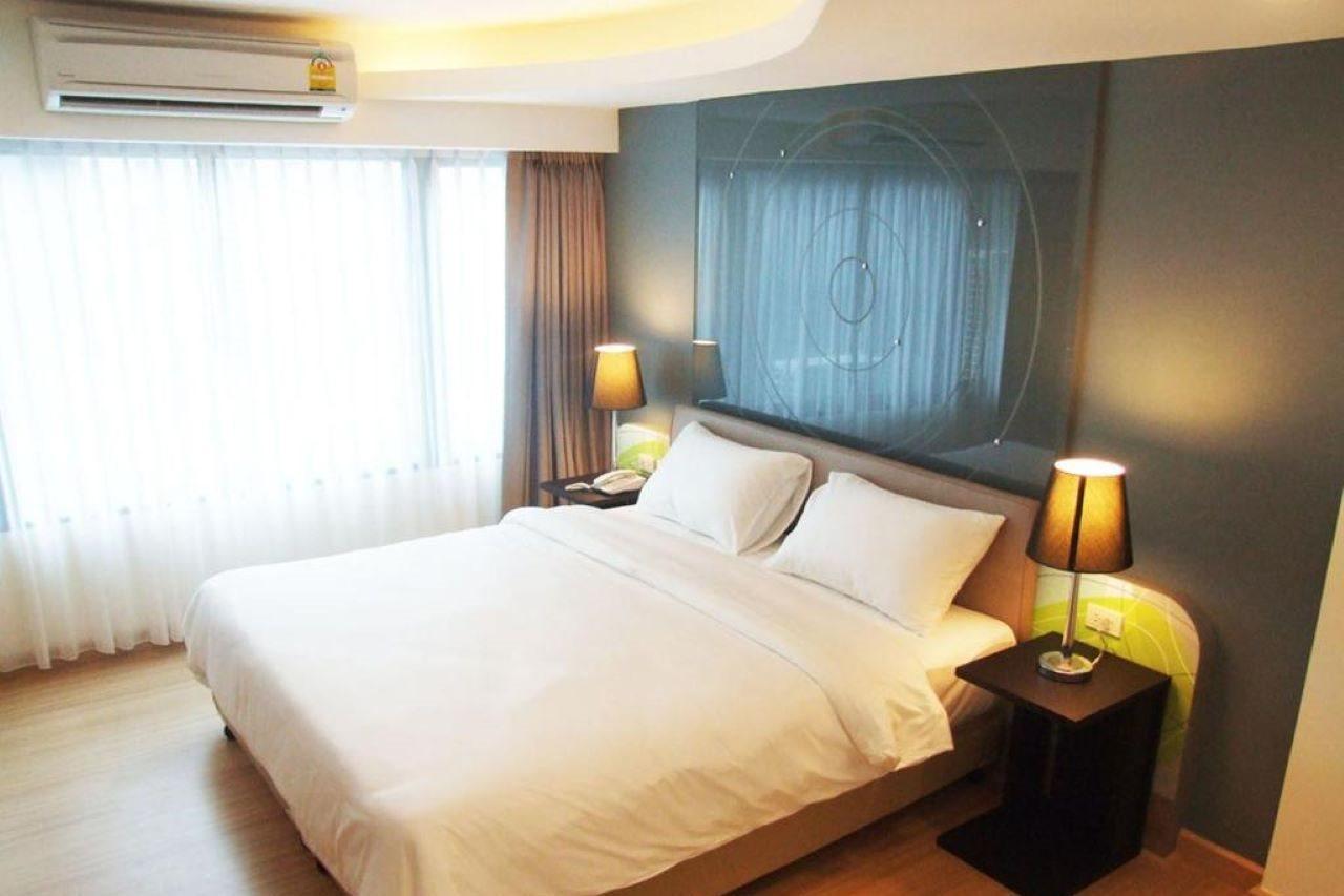 Grand Tower Inn Sathorn Hotel Bangkok Exteriér fotografie